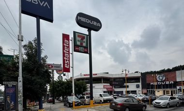 RENTA DE LOCAL COMERCIAL EN PLAZA EN VIVEROS DE LA LOMA FRENTE A PLAZA MUNDO E