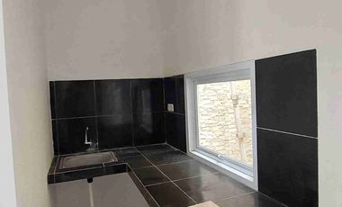 DISEWAKAN RUMAH DUA LANTAI SIAP PAKAI BEST VIEW DI TEMBALANG SEMARANG