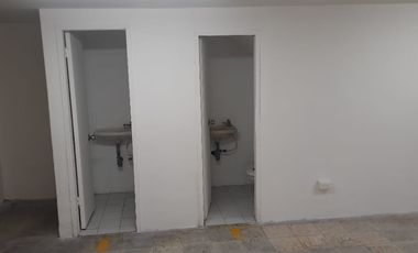 Bodega o local en el centro