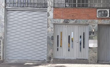 Bodega o local en el centro