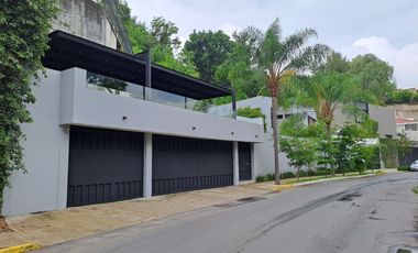 Casa en Venta en Lomas del Valle, Guadalajara, Jal.