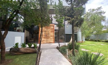 Casa en Venta en Lomas del Valle, Guadalajara, Jal.