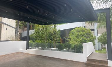 Casa en Venta en Lomas del Valle, Guadalajara, Jal.