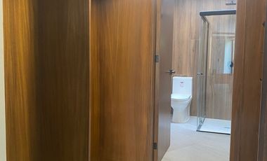 Casa en Venta en Lomas del Valle, Guadalajara, Jal.