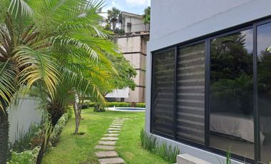 Casa en Venta en Lomas del Valle, Guadalajara, Jal.