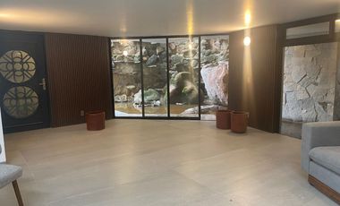 Casa en Venta en Lomas del Valle, Guadalajara, Jal.