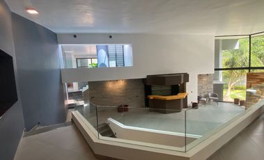 Casa en Venta en Lomas del Valle, Guadalajara, Jal.