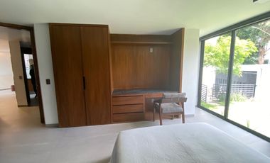 Casa en Venta en Lomas del Valle, Guadalajara, Jal.