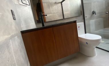 Casa en Venta en Lomas del Valle, Guadalajara, Jal.