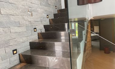 Casa en Venta en Lomas del Valle, Guadalajara, Jal.