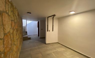 Casa en Venta en Lomas del Valle, Guadalajara, Jal.