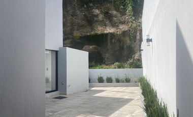 Casa en Venta en Lomas del Valle, Guadalajara, Jal.