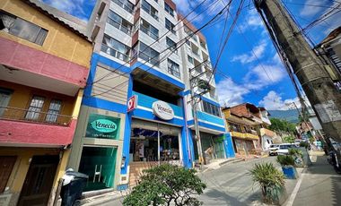 LOCAL COMERCIAL EN VENTA CENTRO COMERCIAL VENECIA LA ESTRELLA