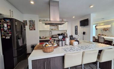 VENDO LINDA CASA EN TUMBACO, SECTOR HILACRIL