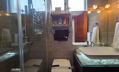 VENDO LINDA CASA EN TUMBACO, SECTOR HILACRIL