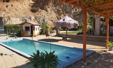 GRAN PARCELA CON CASA DE 5000 M2 EN EL CENTRO DE CURACAVI