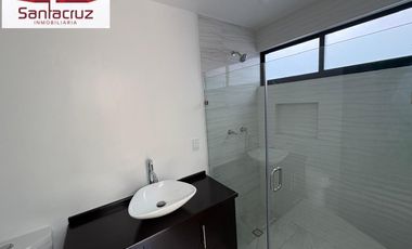 EXCLUSIVO RESIDENCIAL EN VENTA EN FRACCIONAMIENTO JACARANDAS ZONA IXTULCO