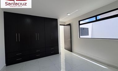 EXCLUSIVO RESIDENCIAL EN VENTA EN FRACCIONAMIENTO JACARANDAS ZONA IXTULCO