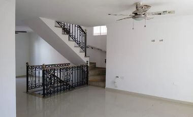 CASA EN MIRAMAR