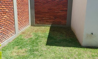 Casa en Venta en Lomas Virreyes Modelo Madeira - sobre calle con camellón central