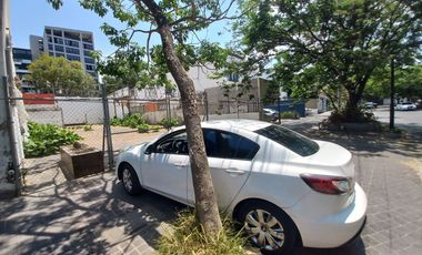 TERRENO EN VENTA EN GUADALAJARA con Permisos Pagados para Torre