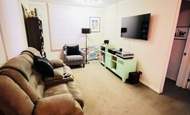 ARRIENDO CASA SANTA ELENA DE CHICUREO MEDITERRANEA 2 PISOS 3D 3B QUINCHO PISCINA TERRAZA LOGIA PANELES SOLARES