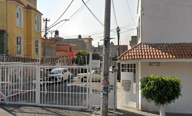 Inversión Segura y Rentable en Bienes Raíces, Casa en Col. Valle de Aragón, Nezahualcóyotl, MEX.