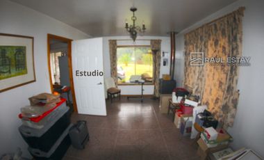 VENDEMOS Hermosa casa con piscina y amplios jardines