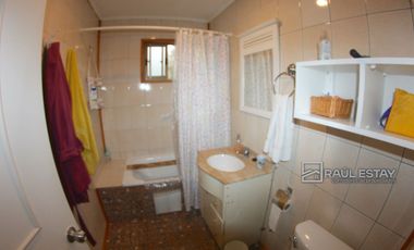 VENDEMOS Hermosa casa con piscina y amplios jardines