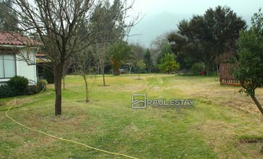 VENDEMOS Hermosa casa con piscina y amplios jardines