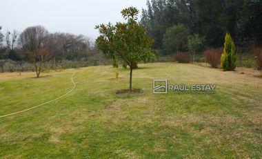 VENDEMOS Hermosa casa con piscina y amplios jardines