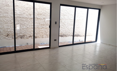 Casa en venta en Manzanilla Residencial, Cuautlancingo, Puebla