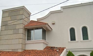 CASA EN VENTA EN IGNACIO DE LA LLAVE COL SALVADOR DIAZ MIRON VERACRUZ