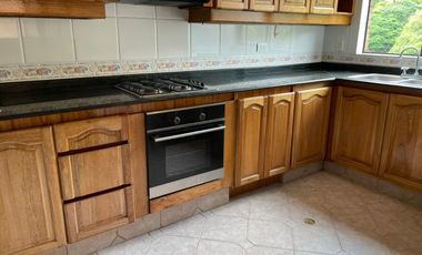 SE ARRIENDA APARTAMENTO