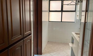 SE ARRIENDA APARTAMENTO