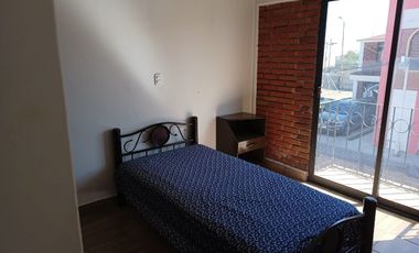 CASA EN RENTA AMUEBLADA Y CON SERVICIOS, EN FRACCIONAMIENTO PRIVADO. ( perfil para 6 personas )