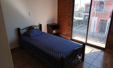 CASA EN RENTA AMUEBLADA Y CON SERVICIOS, EN FRACCIONAMIENTO PRIVADO. ( perfil para 6 personas )