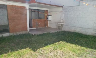 CASA EN RENTA AMUEBLADA Y CON SERVICIOS, EN FRACCIONAMIENTO PRIVADO. ( perfil para 6 personas )