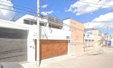 CASA EN VENTA AMADO NERVO SAN LUIS POTOSI