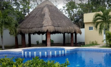 ¡HERMOSA CASA EN RESIDENCIAL PLAYA AZUL, PLAYA DEL CARMEN!