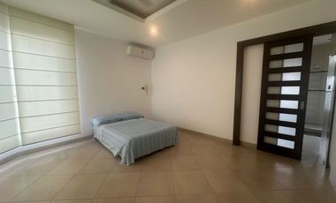 VENTA CASA ESTANCIAS DEL RIO