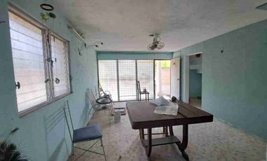 CASA EN PROGRESO EN ESQUINA PARA REMODELAR A 100 METROS DE LA PLAYA