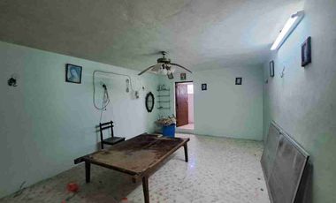 CASA EN PROGRESO EN ESQUINA PARA REMODELAR A 100 METROS DE LA PLAYA