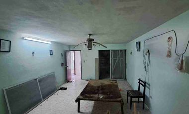 CASA EN PROGRESO EN ESQUINA PARA REMODELAR A 100 METROS DE LA PLAYA