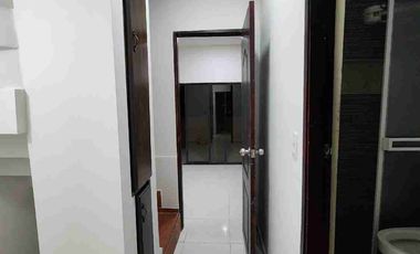 VENDO DOS APARTAMENTOS CERCA A PUERTA DEL NORTE Y ESTACION DEL METRO NIQUIA