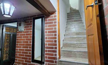 VENDO DOS APARTAMENTOS CERCA A PUERTA DEL NORTE Y ESTACION DEL METRO NIQUIA