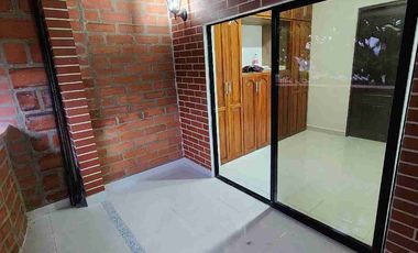 VENDO DOS APARTAMENTOS CERCA A PUERTA DEL NORTE Y ESTACION DEL METRO NIQUIA