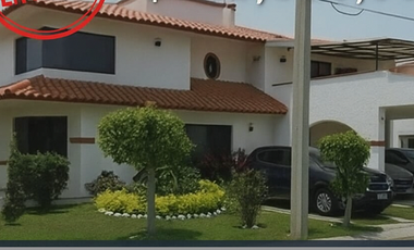 CASA EN HERMOSO CONDOMINIO EN LOMAS DE COCOYOC, REMATE HIPOTECARIO