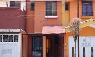 RENTA DE CASA EN JARDINES DE ORIENTE