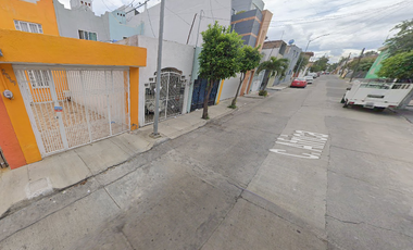 EXCELENTE OPORTUNIDAD DE PROPIEDAD EN GUADALAJARA